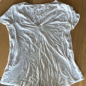 Lululemon v neck tee